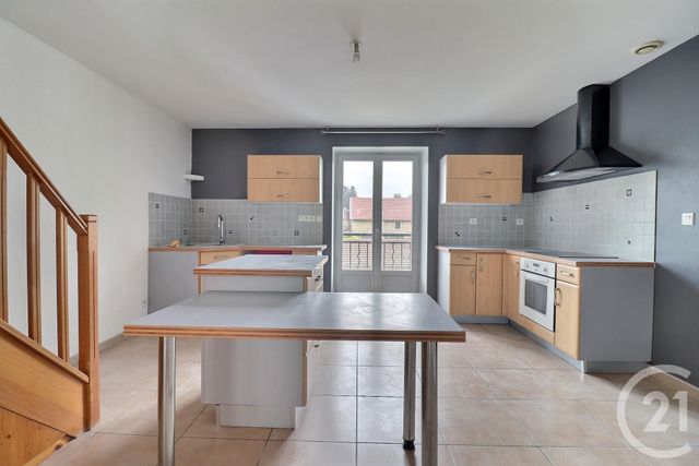 Appartement T3 à louer JUJURIEUX